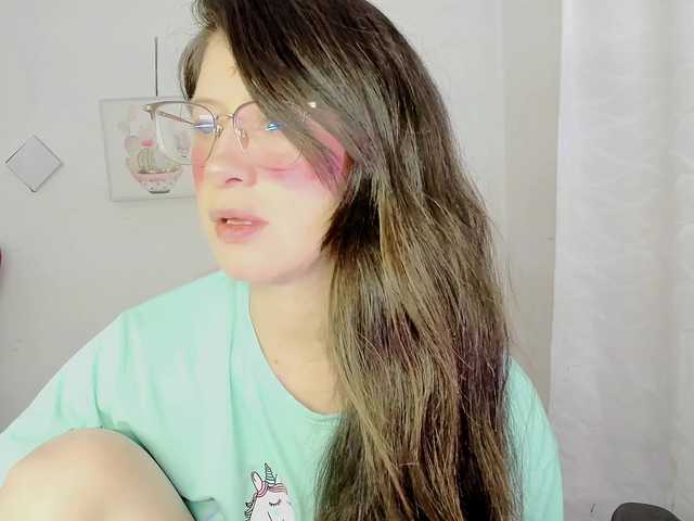 ZooeyBelair live webcam show