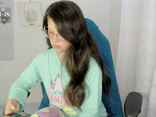 ZooeyBelair live cam on BongaCams
