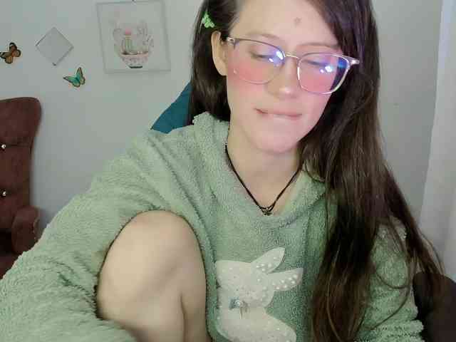 ZooeyBelair webcam