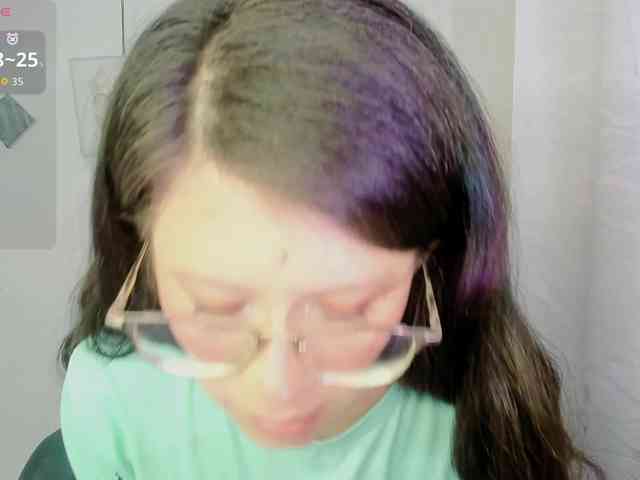 ZooeyBelair webcam