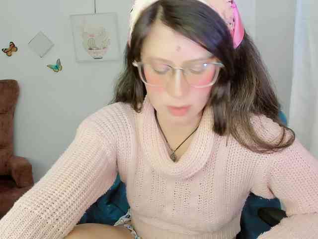 ZooeyBelair webcam