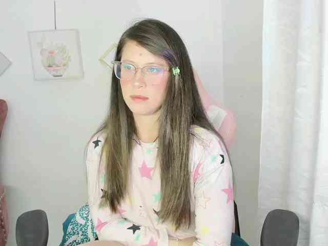 ZooeyBelair webcam