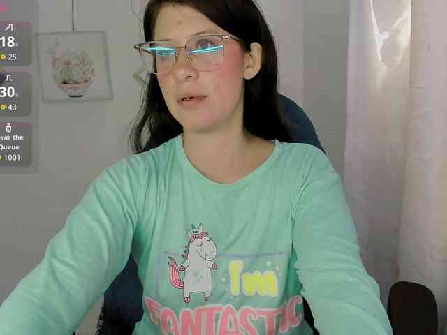 ZooeyBelair webcam
