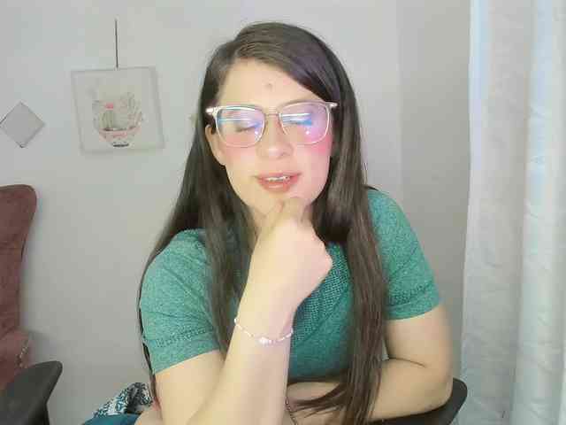 ZooeyBelair webcam