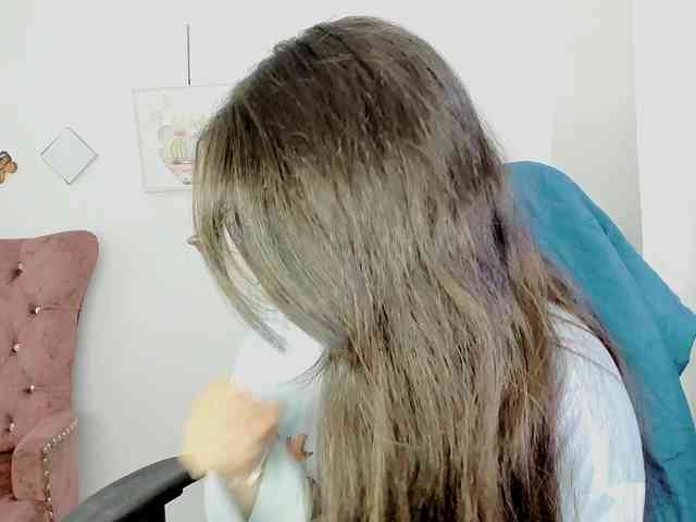 ZooeyBelair webcam