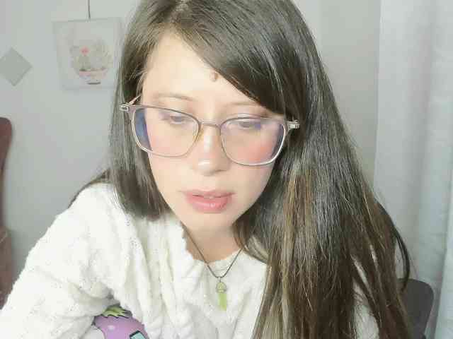 ZooeyBelair webcam