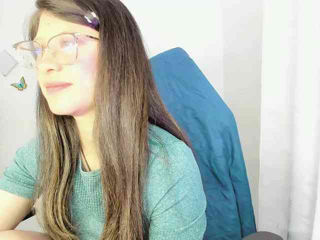 ZooeyBelair webcam