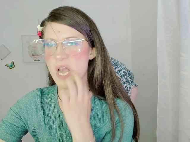 ZooeyBelair webcam