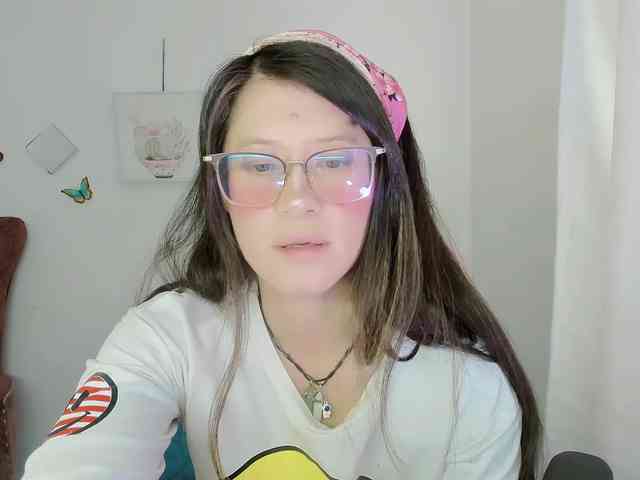 ZooeyBelair webcam