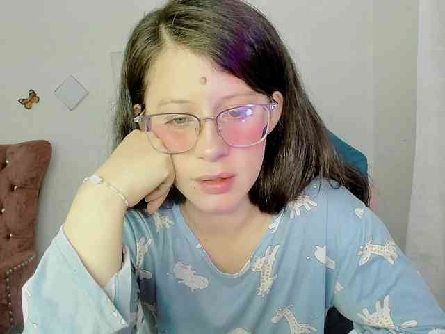 ZooeyBelair webcam