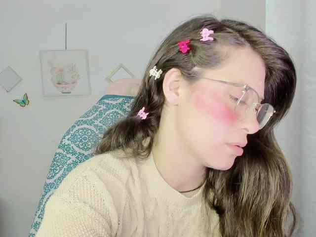 ZooeyBelair webcam