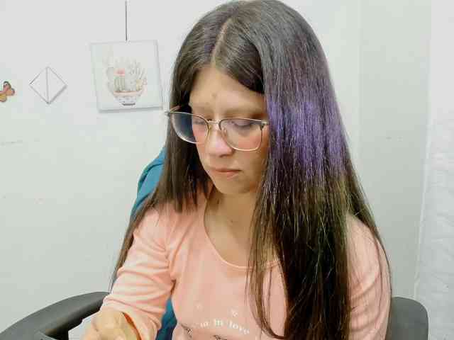 ZooeyBelair webcam