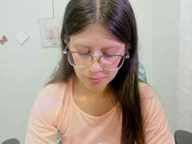 ZooeyBelair webcam