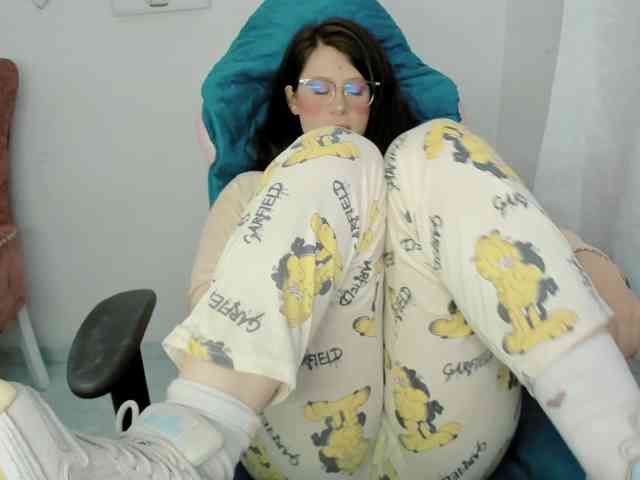 ZooeyBelair webcam