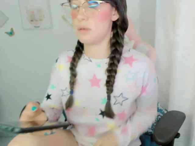ZooeyBelair webcam