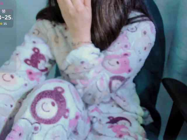 ZooeyBelair webcam