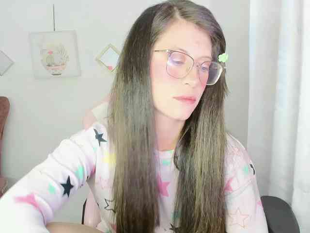 ZooeyBelair webcam