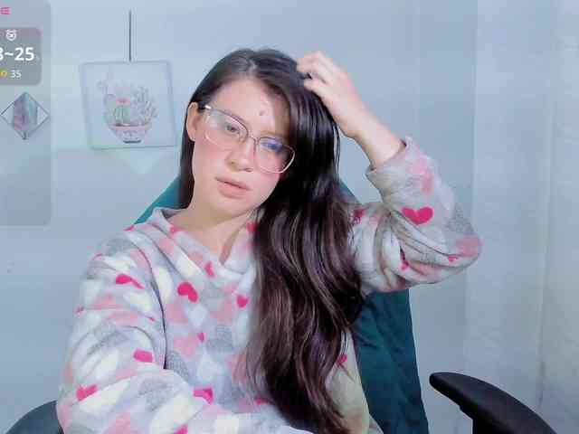 ZooeyBelair webcam