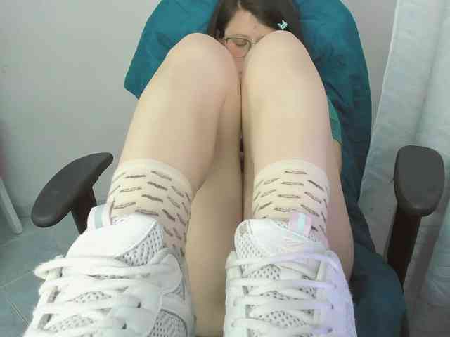 ZooeyBelair webcam