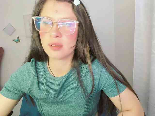 ZooeyBelair webcam