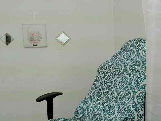 ZooeyBelair webcam