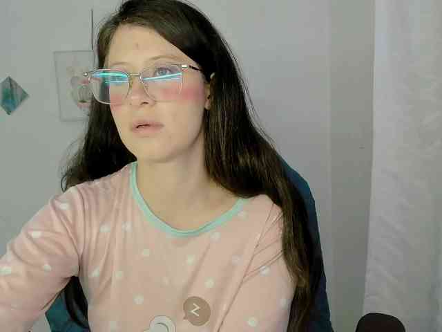 ZooeyBelair webcam