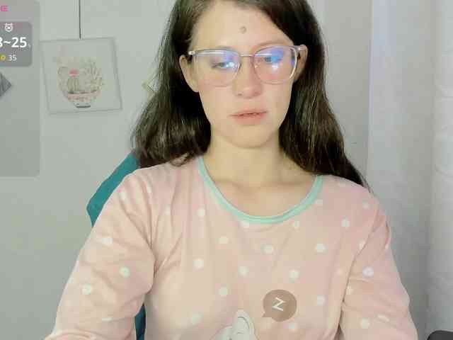 ZooeyBelair webcam