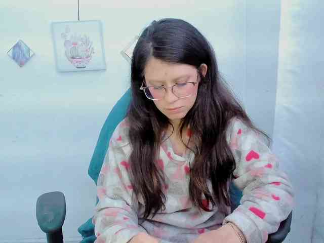 ZooeyBelair webcam
