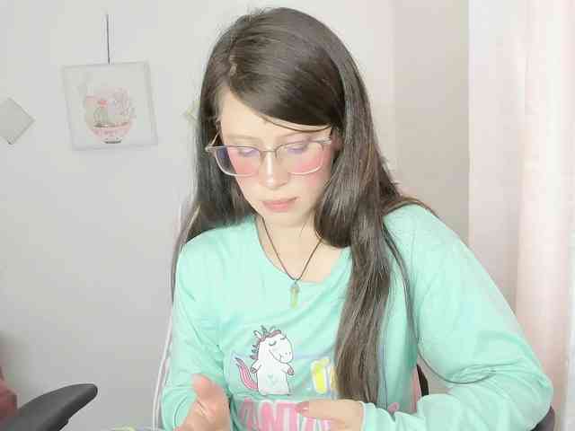 ZooeyBelair webcam