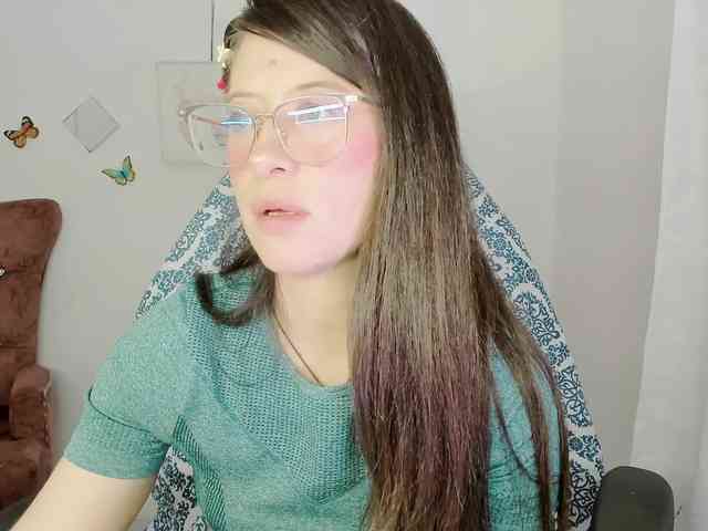 ZooeyBelair webcam