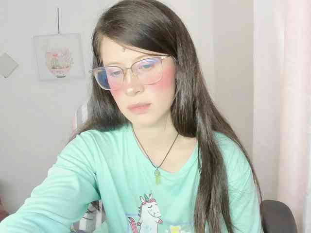 ZooeyBelair webcam