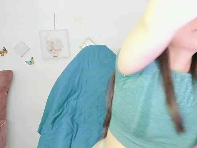 ZooeyBelair webcam