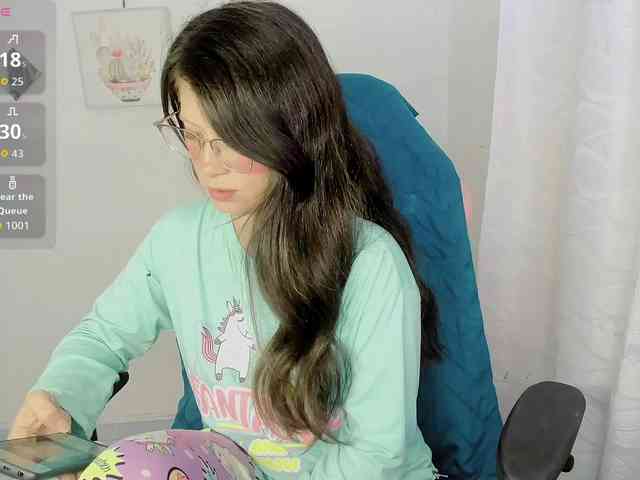 ZooeyBelair webcam