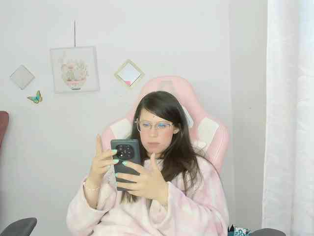ZooeyBelair webcam