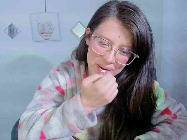 ZooeyBelair webcam