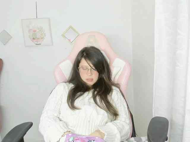 ZooeyBelair webcam