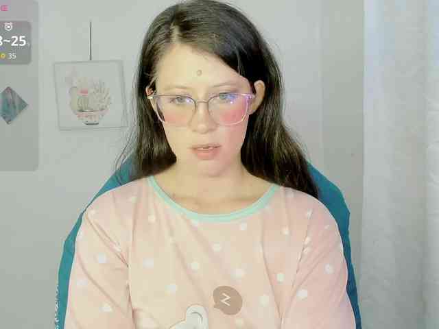 ZooeyBelair webcam