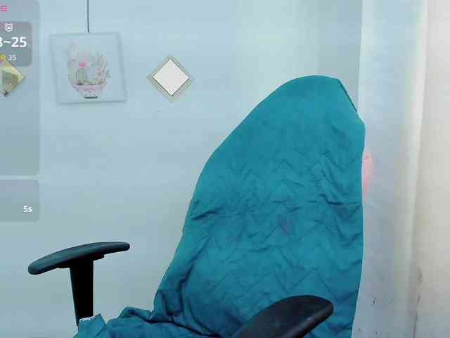 ZooeyBelair webcam