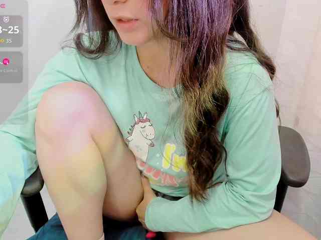 ZooeyBelair webcam