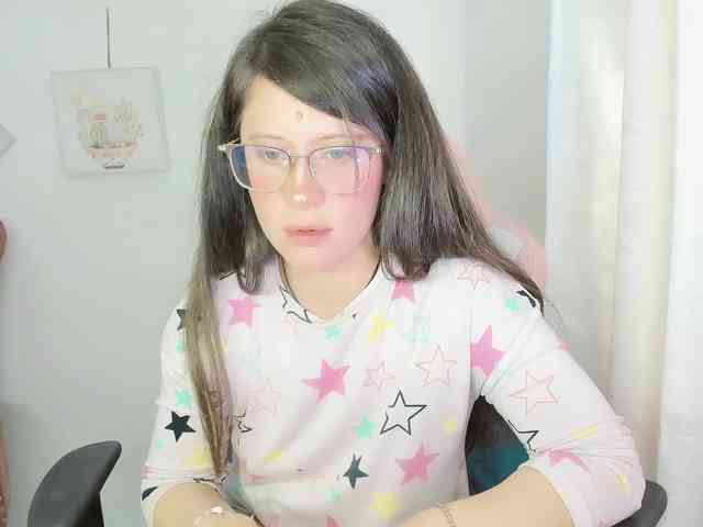 ZooeyBelair webcam