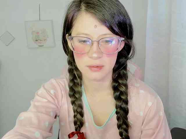 ZooeyBelair webcam