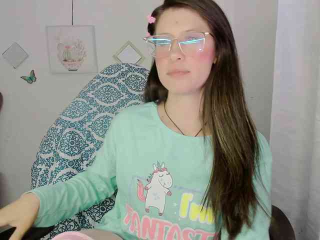ZooeyBelair webcam