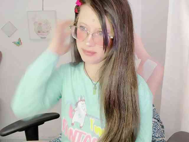 ZooeyBelair webcam