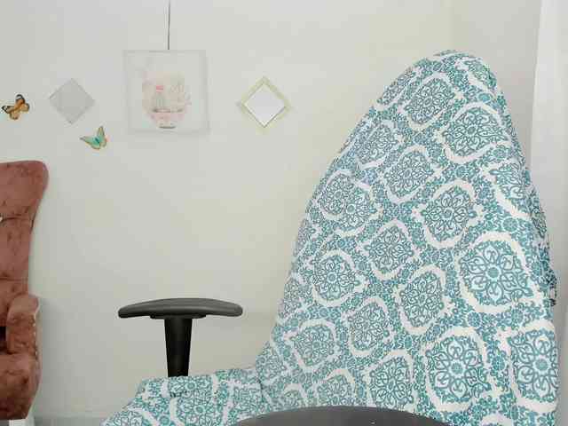 ZooeyBelair webcam