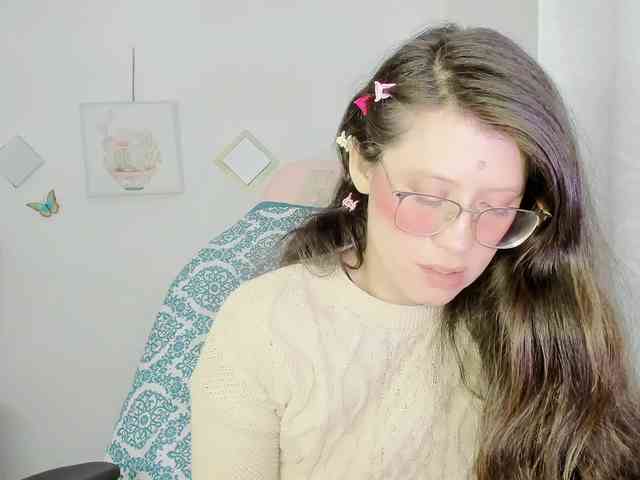 ZooeyBelair webcam
