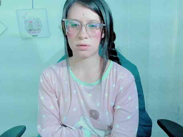 ZooeyBelair webcam
