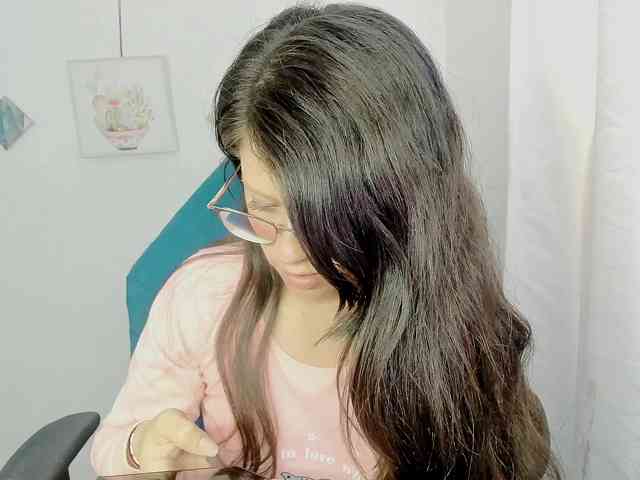 ZooeyBelair webcam