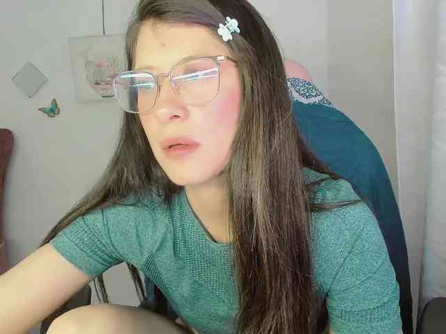 ZooeyBelair webcam