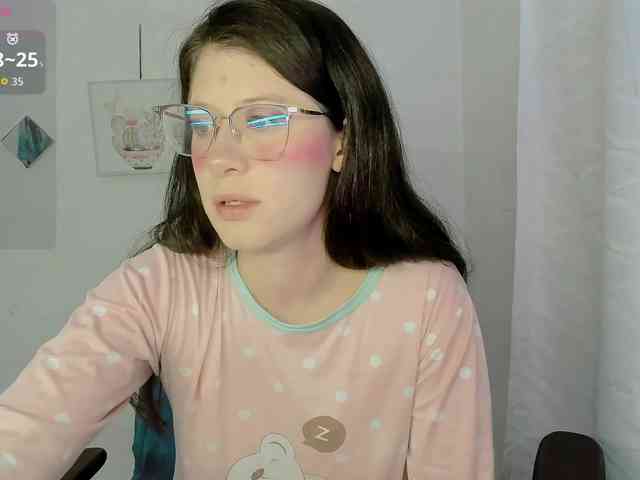 ZooeyBelair webcam