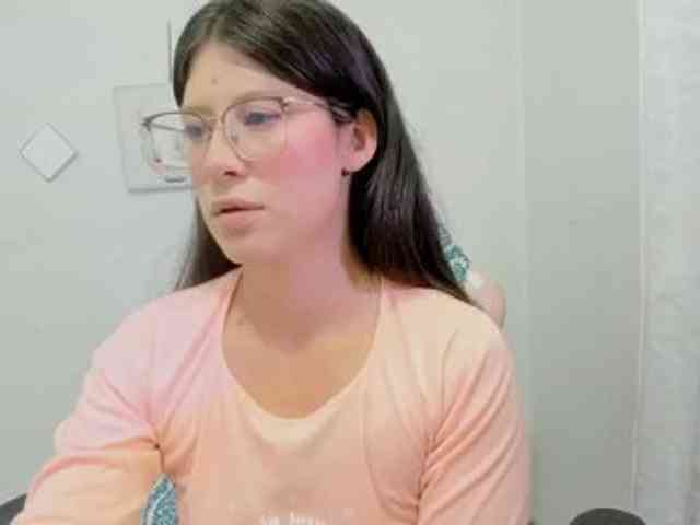 ZooeyBelair webcam